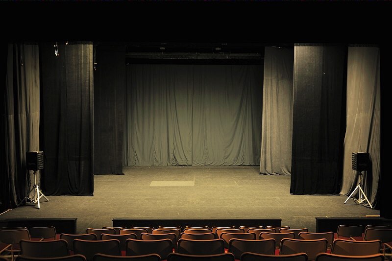 001-stage